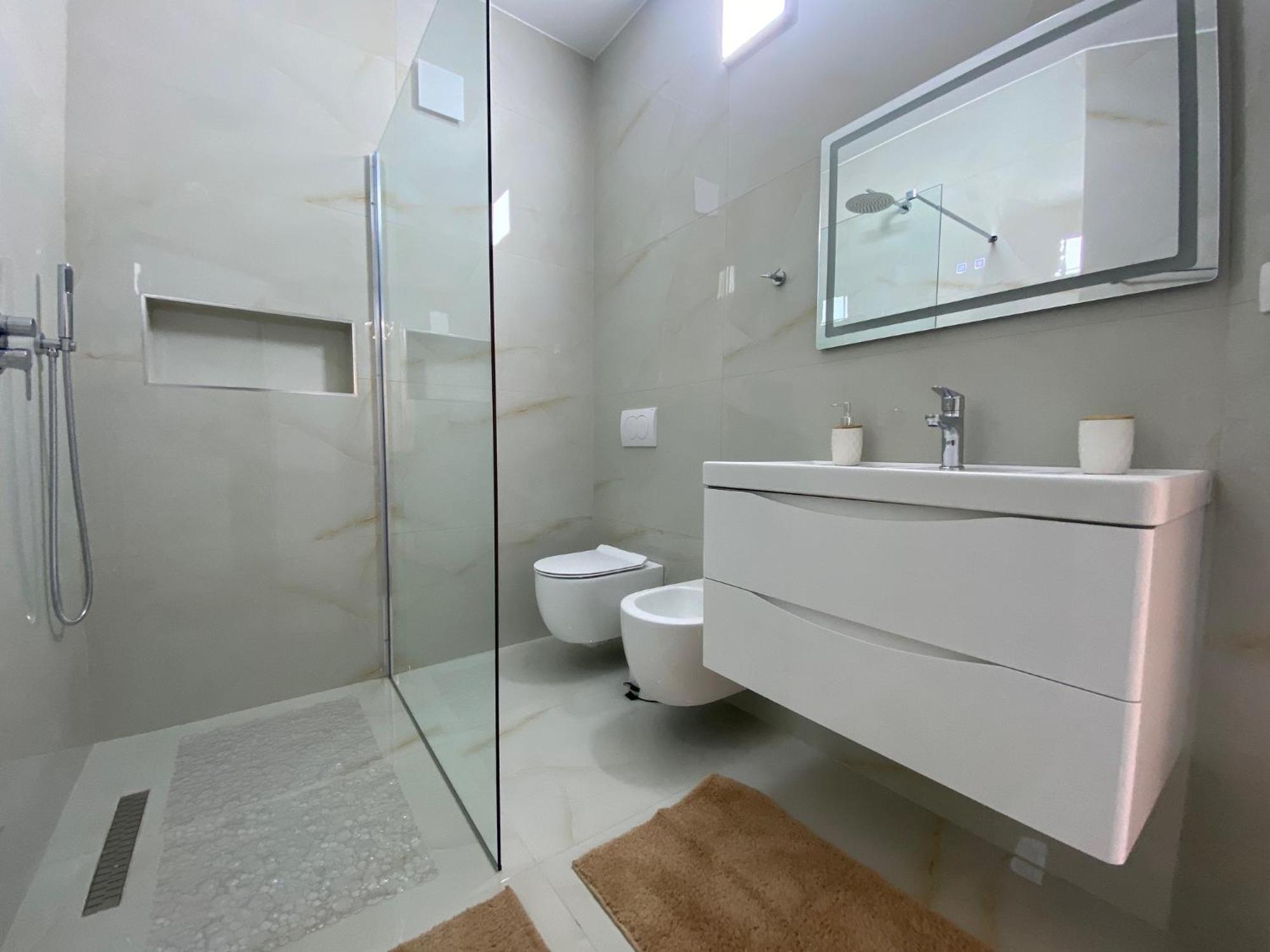 Central Cozy Apartment ติรานา ภายนอก รูปภาพ