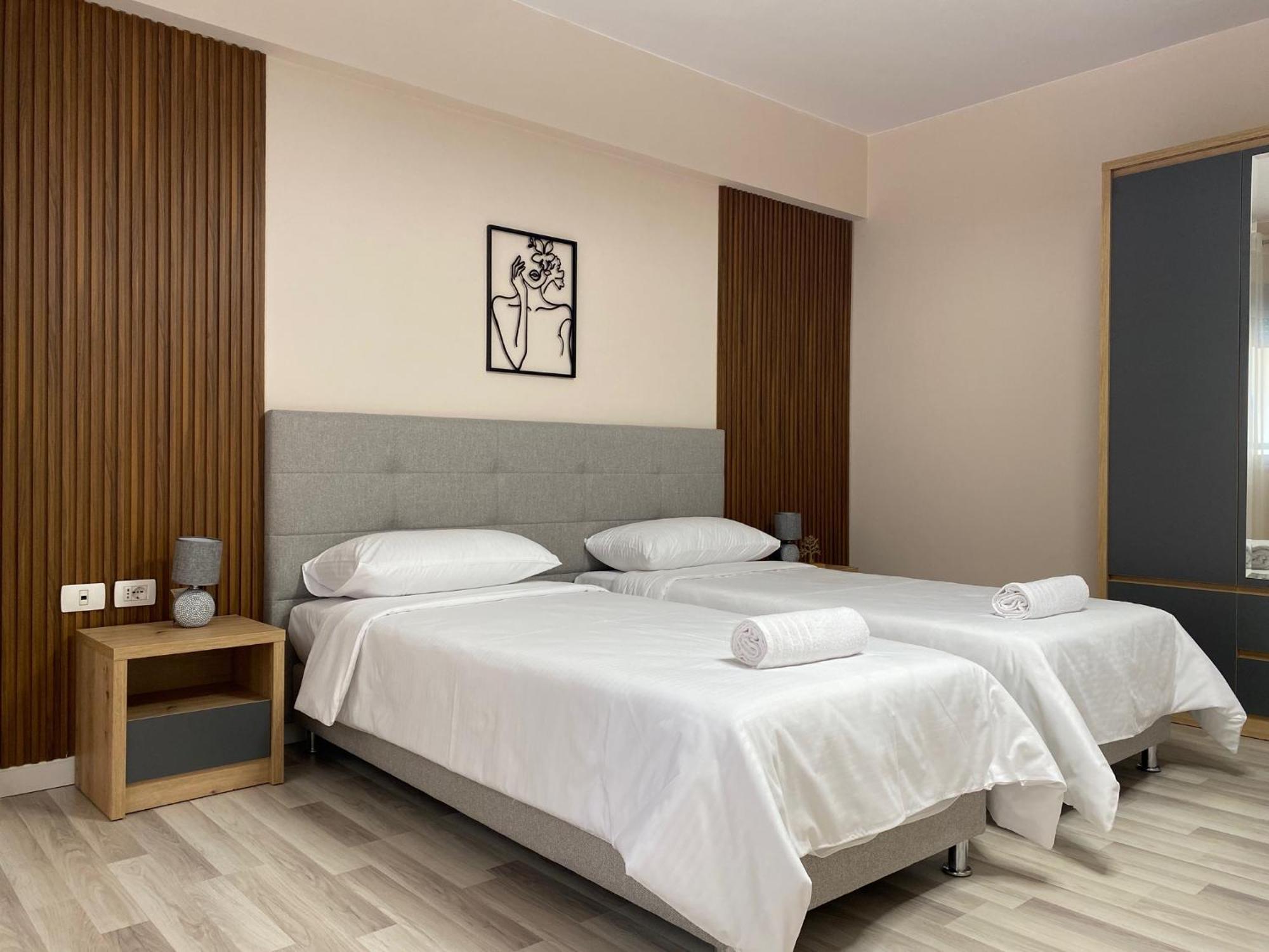 Central Cozy Apartment ติรานา ภายนอก รูปภาพ